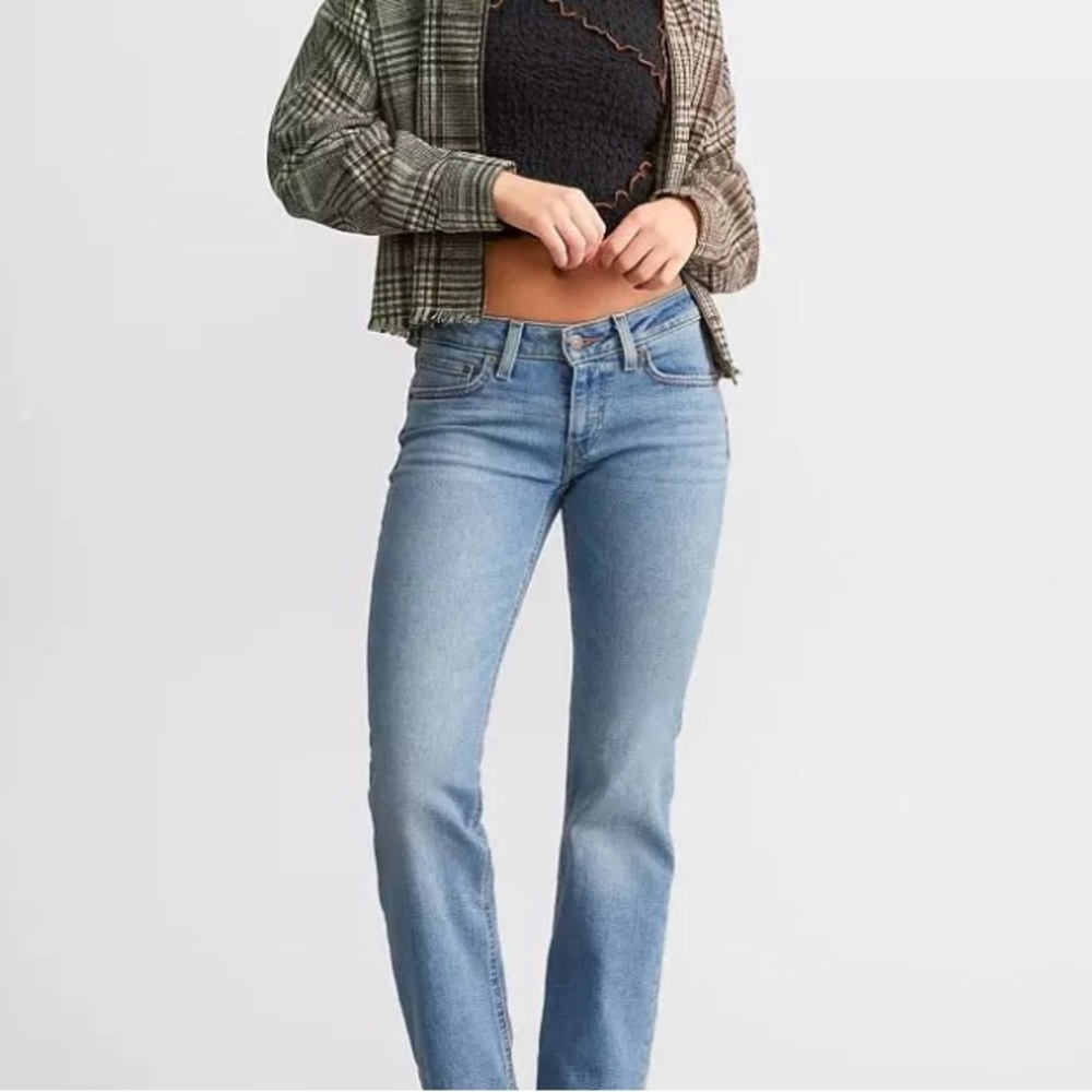 Women’s Straight Leg Jeans - Light Blue